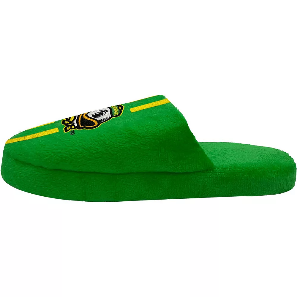 Men's FOCO Oregon Ducks Striped Team Slippers 5 Men's FOCO Oregon Ducks Striped Team Slippers - Image 3