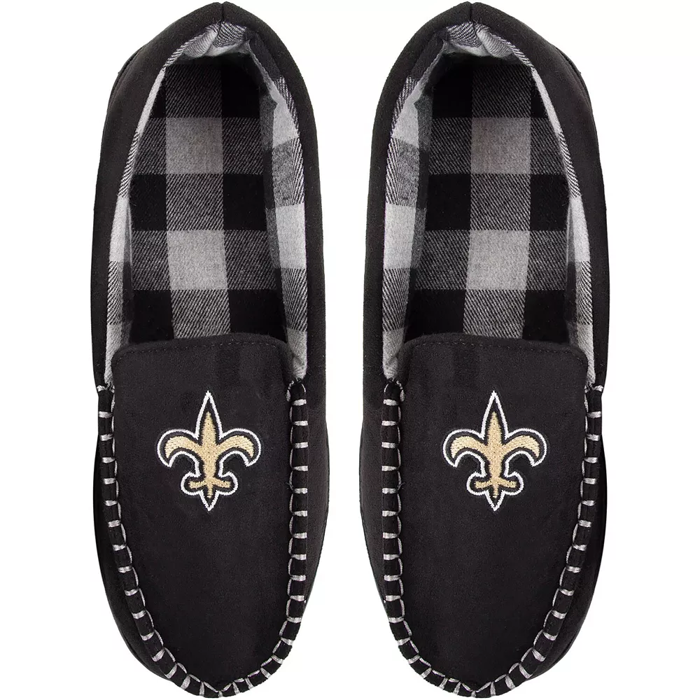 Men's FOCO New Orleans Saints Team Logo Flannel Moccasin Slippers 4 Men's FOCO New Orleans Saints Team Logo Flannel Moccasin Slippers - Image 2